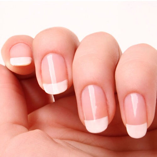 I NAILS AND SPA - MANICURE